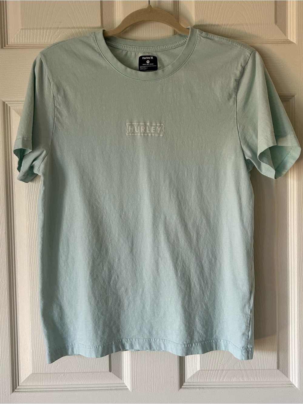 🌸 Hurley Light Mint Crew Neck Short Sleeve T-Shirt Casual Tee - Size Medium